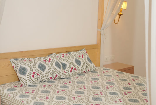 Blue Jaal Hand Block Printed Cotton Bedsheet Set