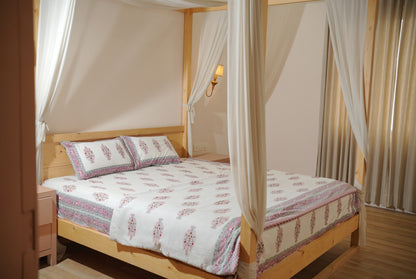 Hand Block Printed King Bedsheet with Reversible Dohar Set