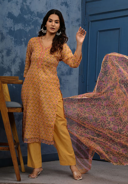 KOTA DORIA Suit Set